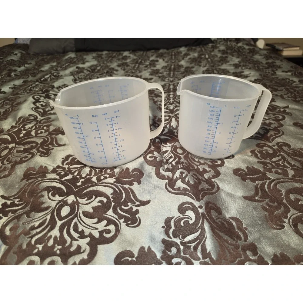 2 Vintage Plastic Measuring Pitchers
